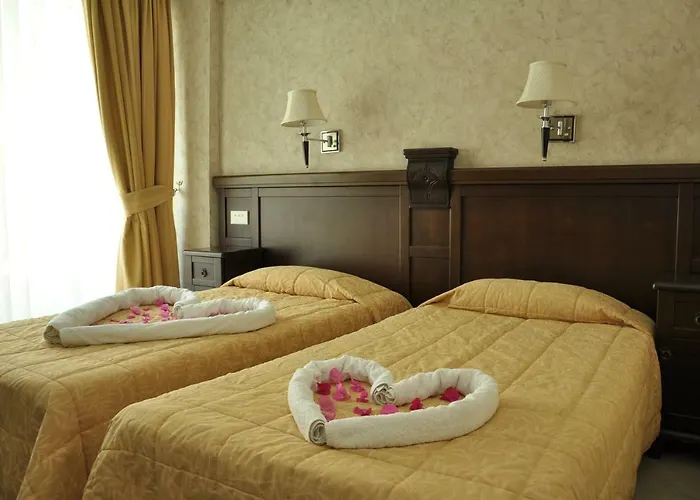 Sweet Boutique Hotel 3*
