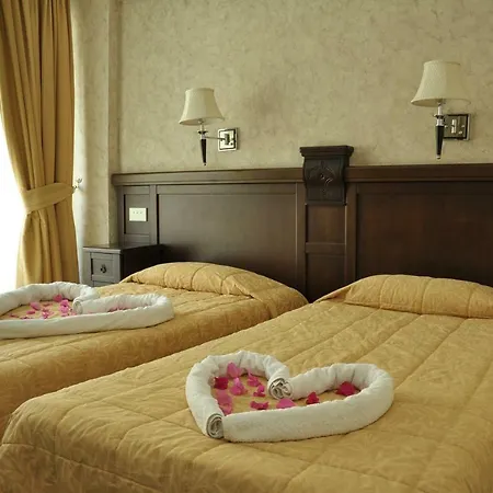 Sweet Boutique Hotel 3*